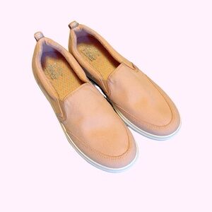 Brand New BOBS by Sketchers light pink slide-on sneakers Size 10 Women’s